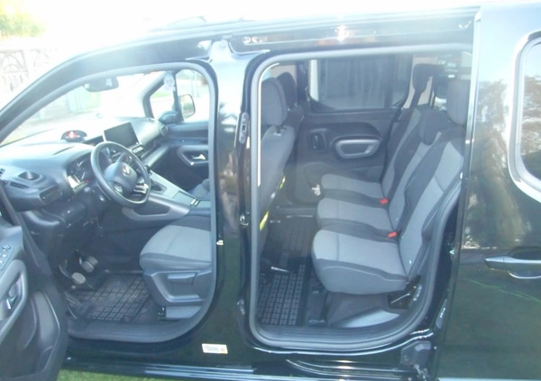 Toyota Proace City Verso cena 86000 przebieg: 90000, rok produkcji 2021 z Dobiegniew małe 106